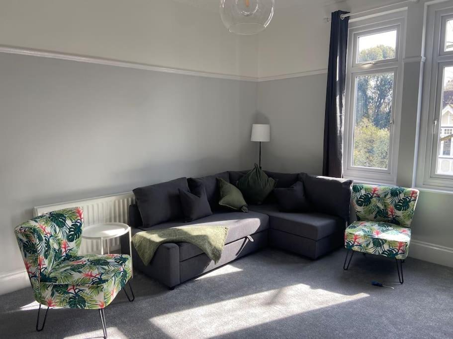 Large Boutique Self Catering Southsea Holiday Flat 朴次茅斯 外观 照片