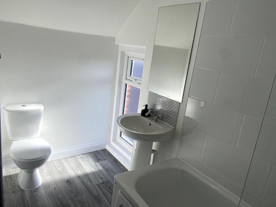 Large Boutique Self Catering Southsea Holiday Flat 朴次茅斯 外观 照片